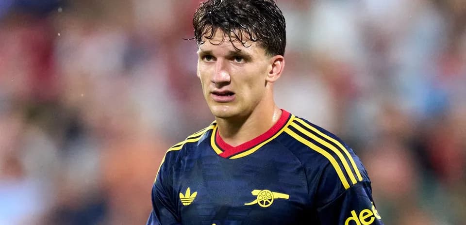 Jugador de Arsenal en el campo durante el partido