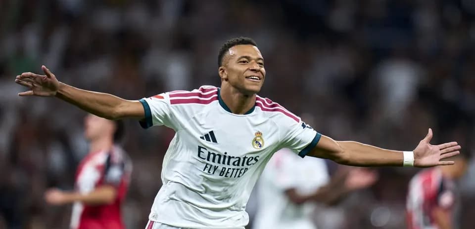 Jugador de Real Madrid celebrando un gol