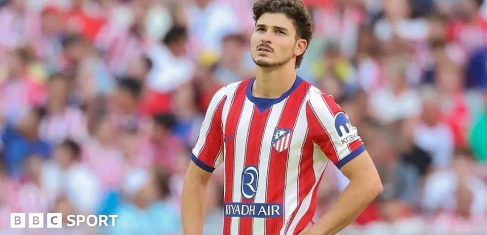 Jugador de Atlético de Madrid en el campo
