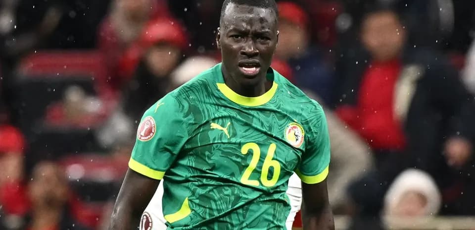 Jugador de Senegal en acción durante un partido