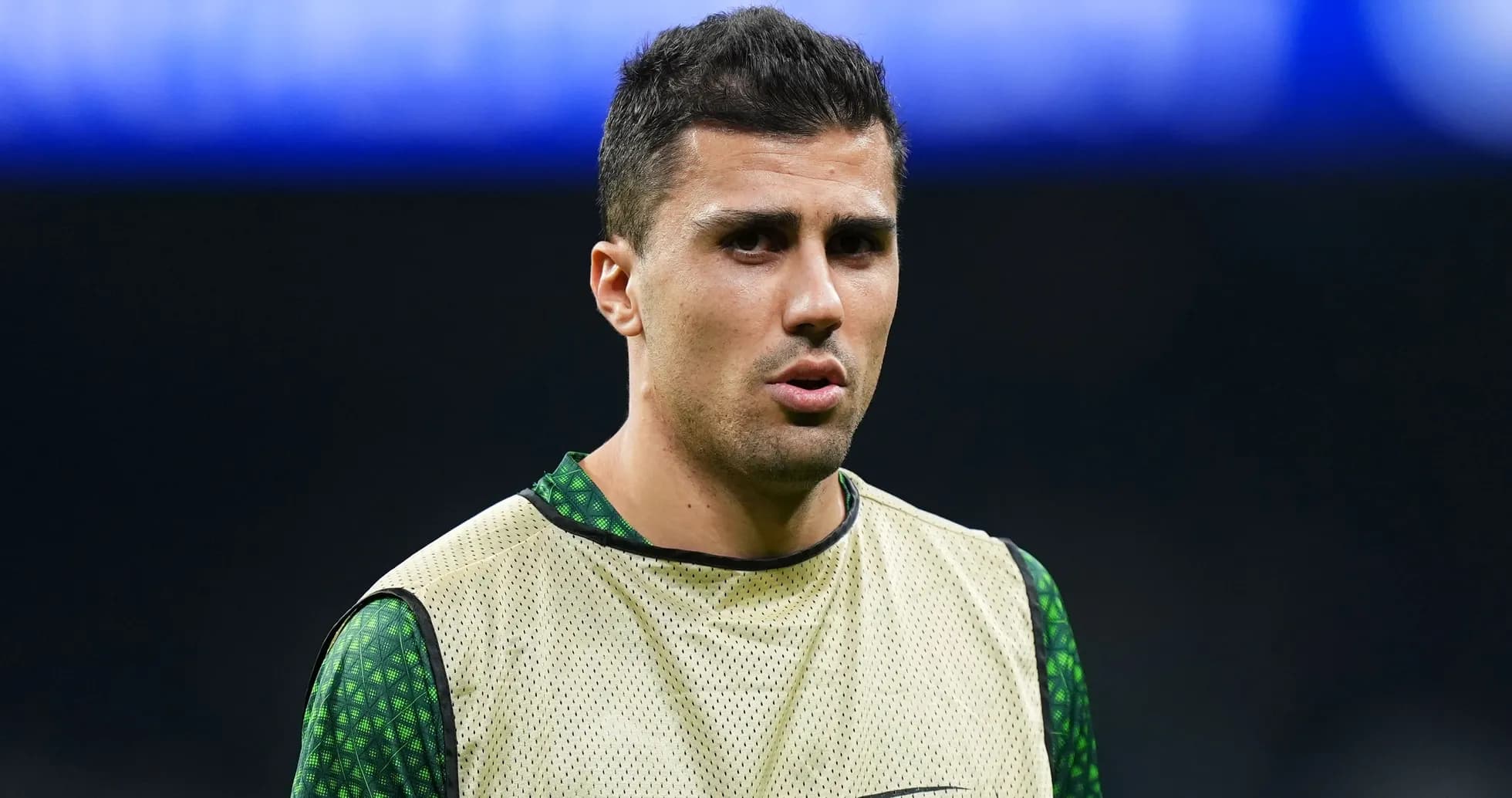 Jugador en calentamiento antes del partido