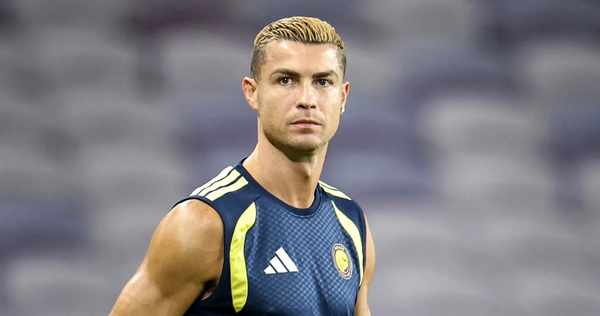 Jugador en entrenamiento con camiseta sin mangas