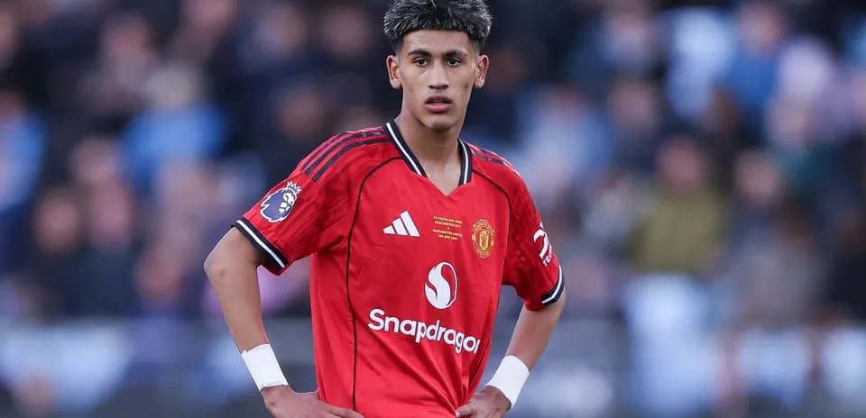 Jugador de Manchester United en el campo durante partido