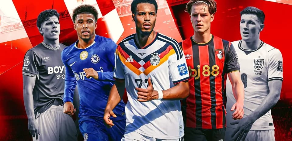 Cinco jugadores de fútbol en fondo colorido