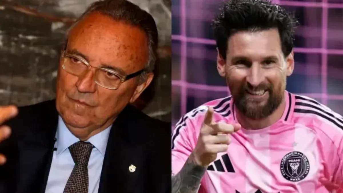 Hombre hablando y jugador celebrando en uniforme
