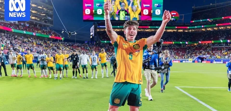 Jugador de Australia celebrando tras el partido