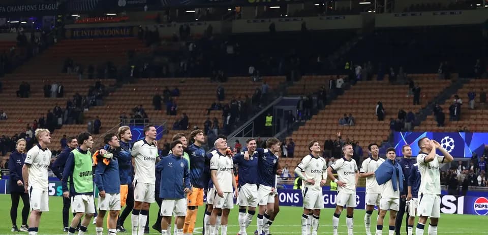 Jugadores de Inter celebrando tras el partido