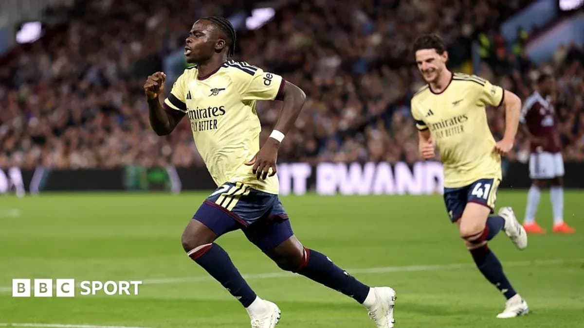 Jugador de Arsenal celebrando un gol durante partido