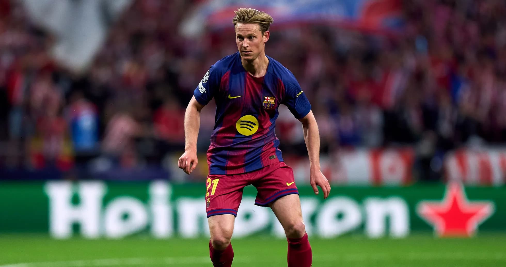 Jugador de Barcelona en acción durante el partido