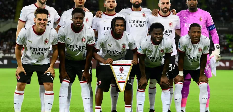 Jugadores del AC Milan posando para la foto