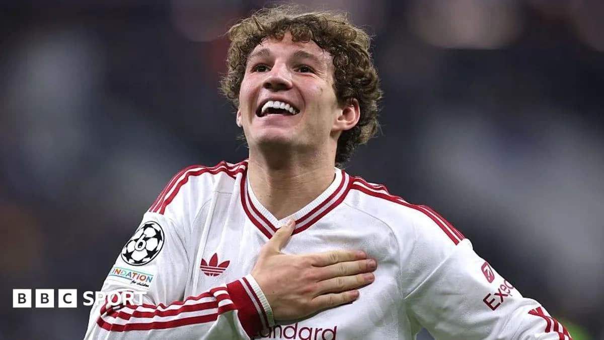 Jugador celebrando con la mano en el corazón
