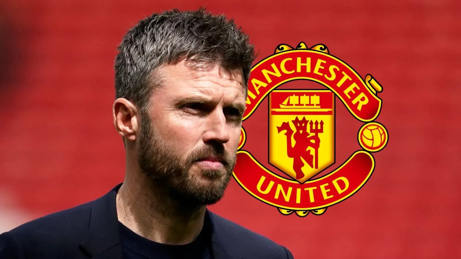 Entrenador de Manchester United frente al logo del club