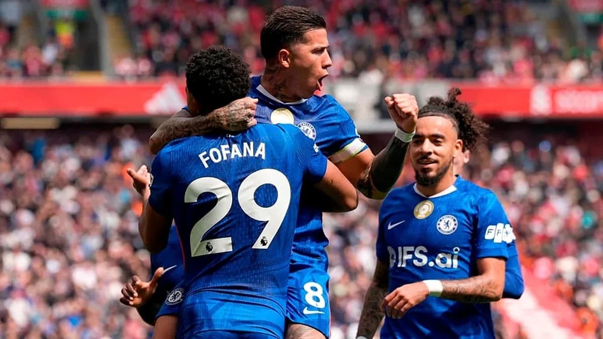 Jugadores de Chelsea celebrando un gol