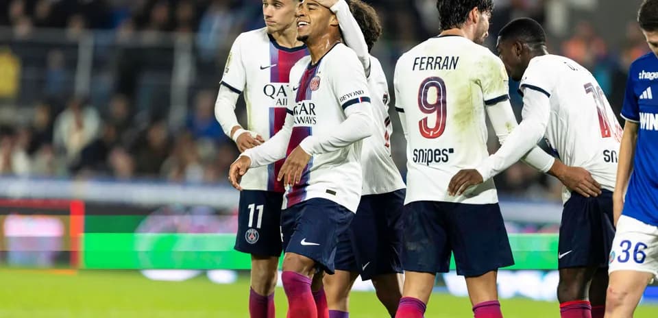 Jugadores del PSG celebrando un gol en el partido