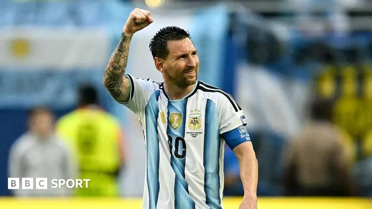 Lionel Messi celebrando en partido con Argentina
