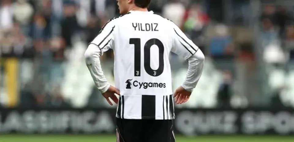 Jugador con camiseta de la Juventus, número 10