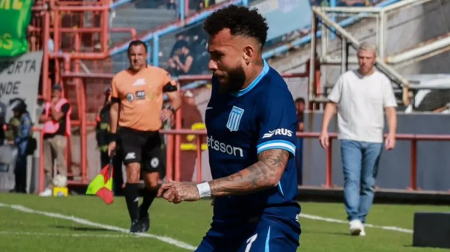 Jugador de Racing Club durante el partido