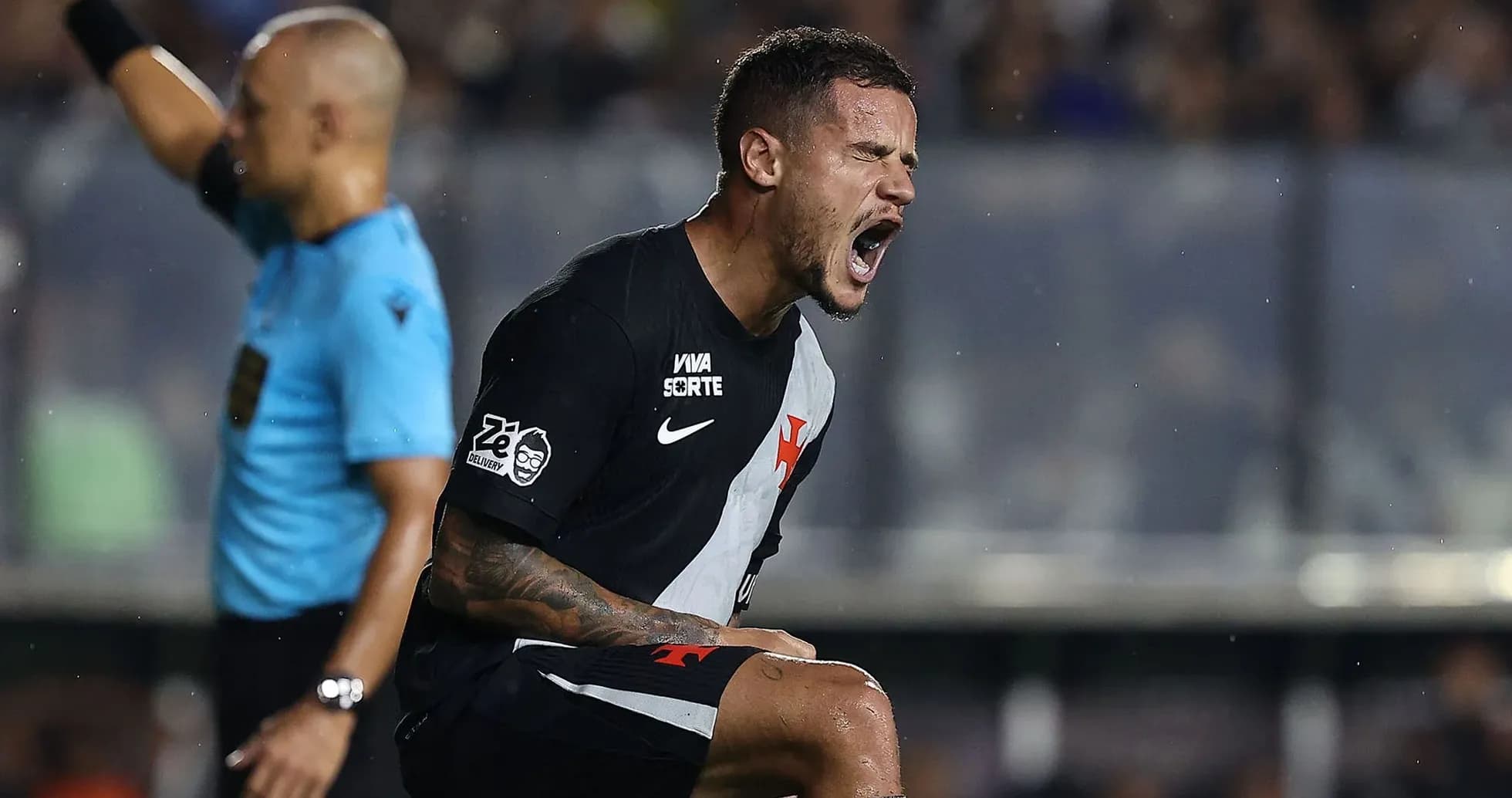 Jugador de Vasco da Gama celebrando en el partido
