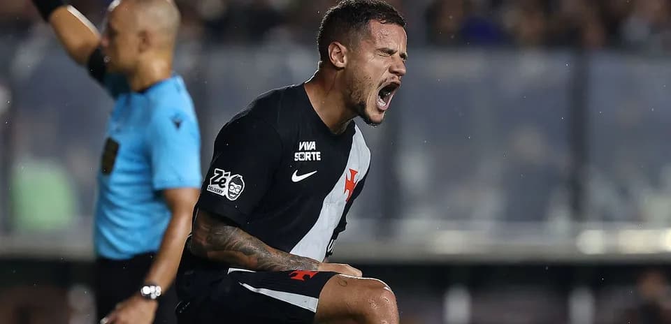 Jugador de Vasco da Gama celebrando en el partido