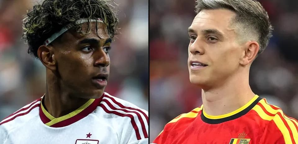 Jugadores de España y Bélgica durante el partido