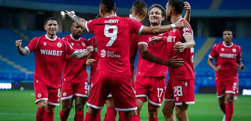 Jugadores del CSKA Sofía celebrando un gol