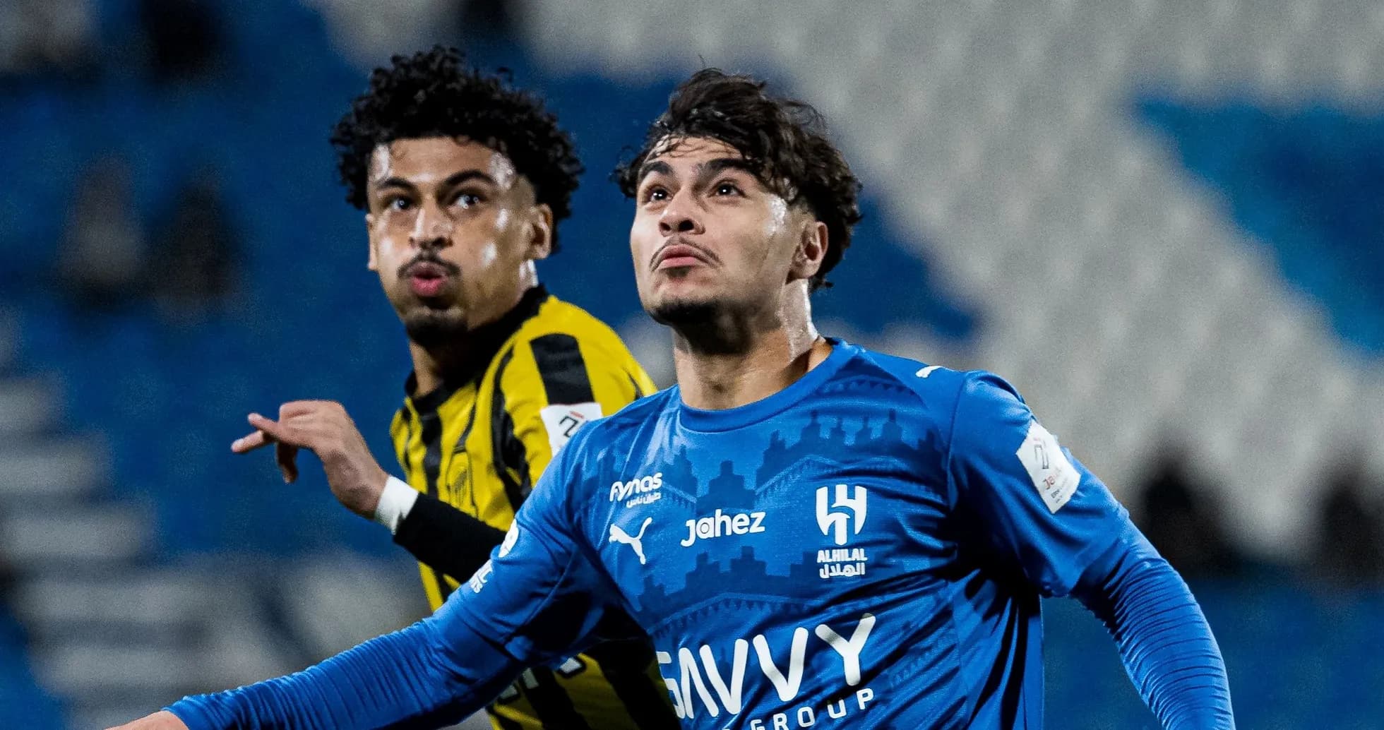 Jugadores de Al Hilal e Ittihad durante el partido
