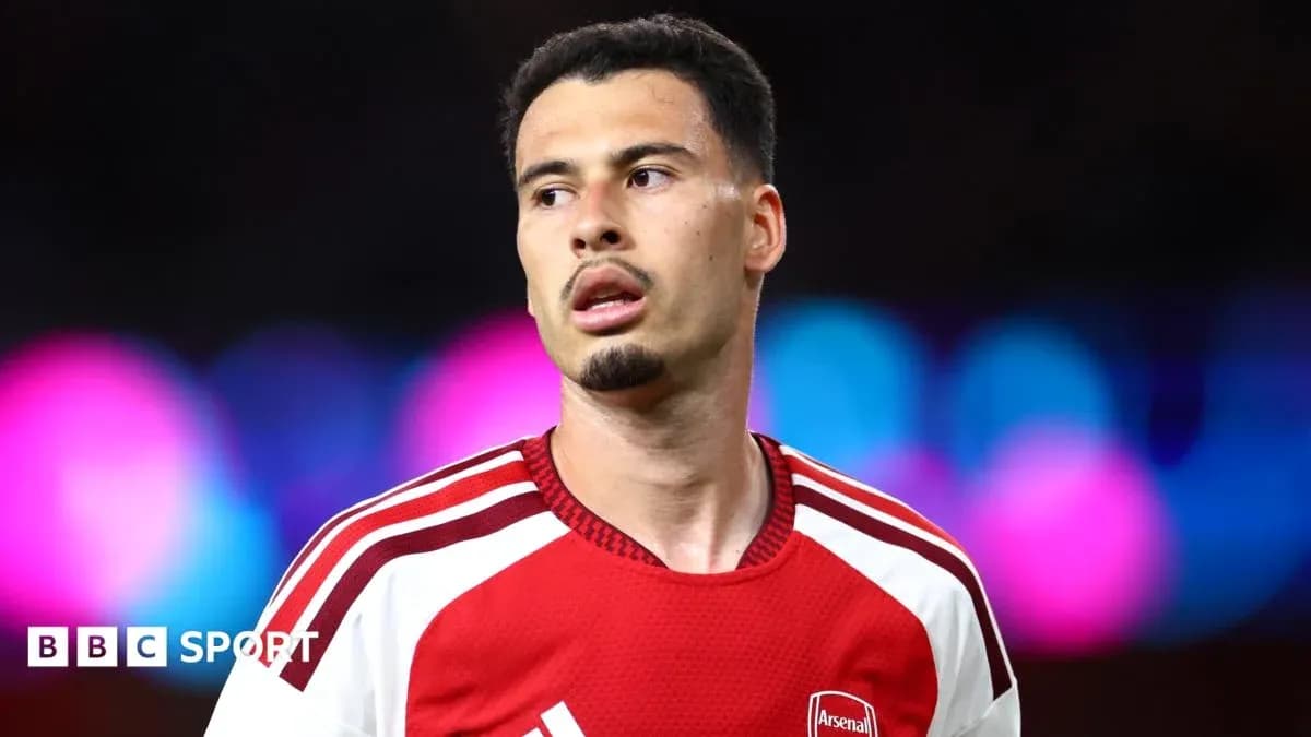 Jugador de Arsenal en el campo durante el partido