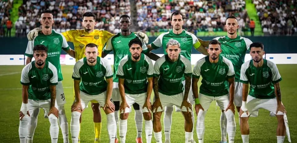 Equipo de Egnatia Rrogozhinë en formación