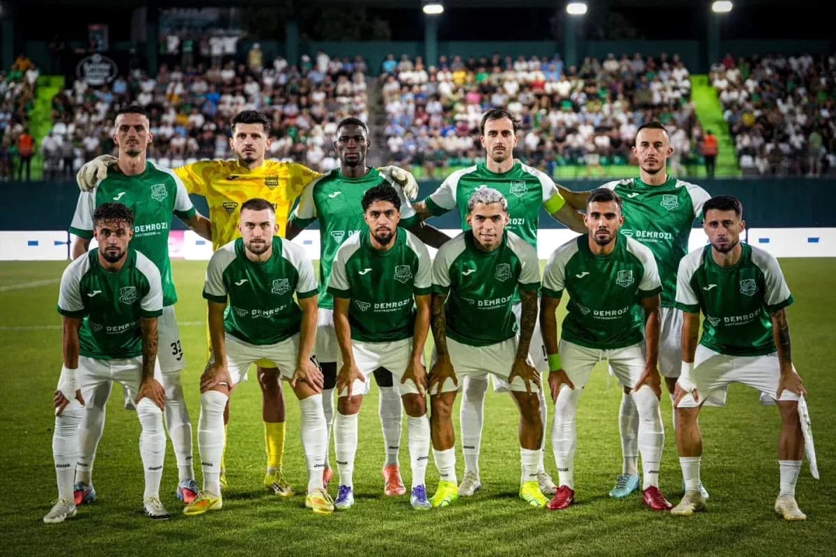 Equipo de Egnatia Rrogozhinë en formación