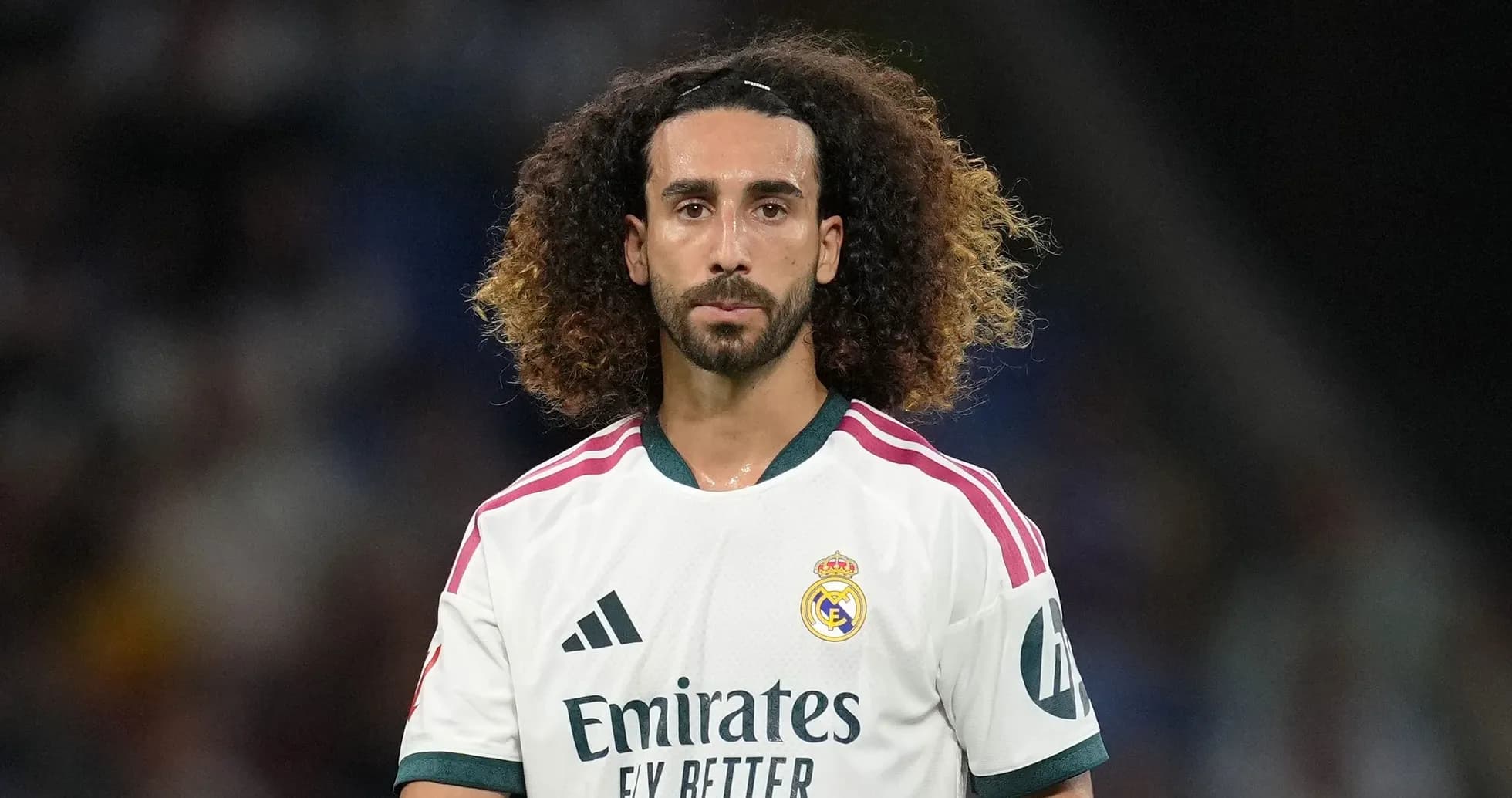 Jugador de Real Madrid en el campo durante partido