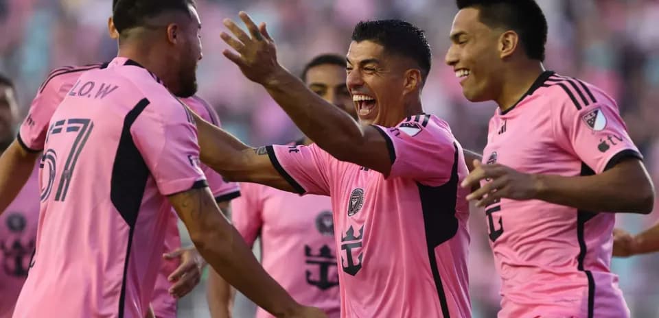 Jugadores de Inter Miami II celebrando un gol