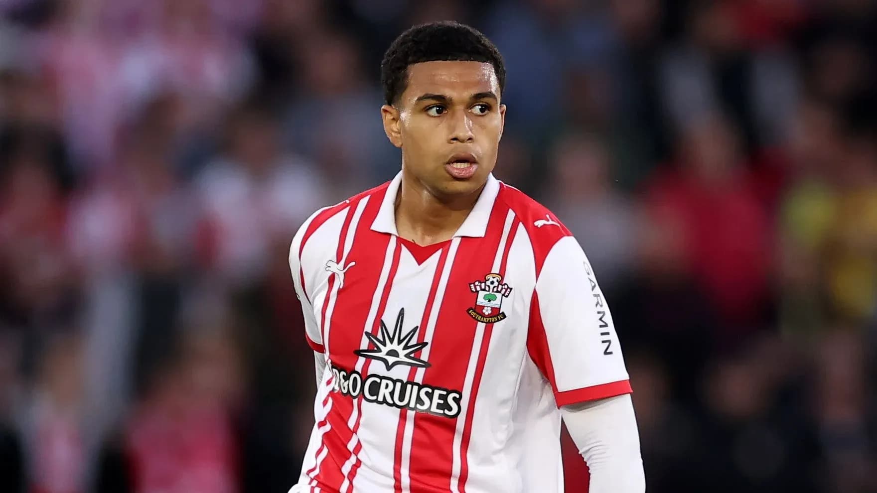 Jugador de Southampton FC en acción durante el partido