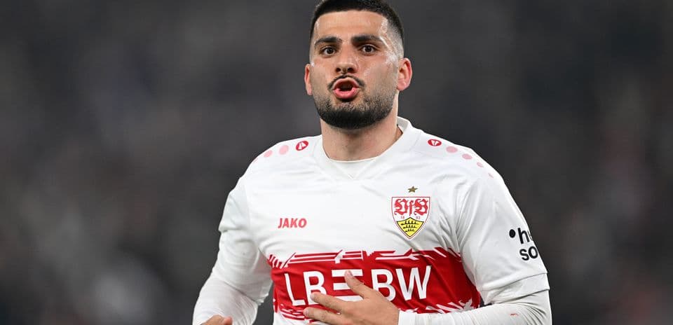 Jugador de Stuttgart celebrando en el campo