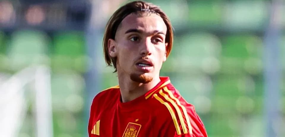 Jugador de España en el campo durante el partido