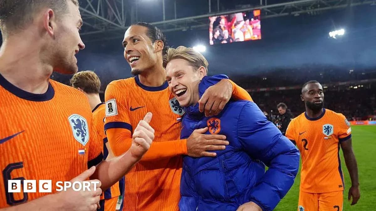 Jugadores de Países Bajos celebrando en el campo