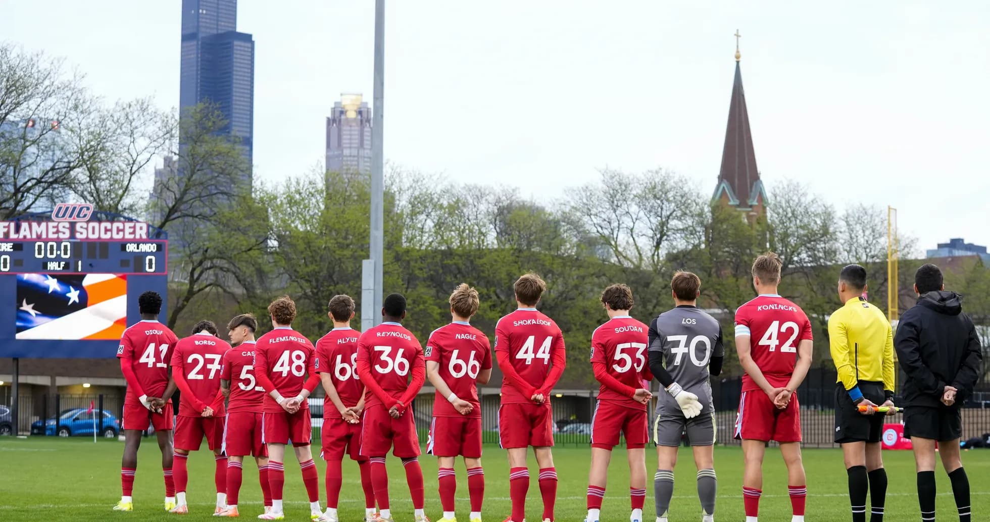 Jugadores de Chicago Fire II alineados para el partido