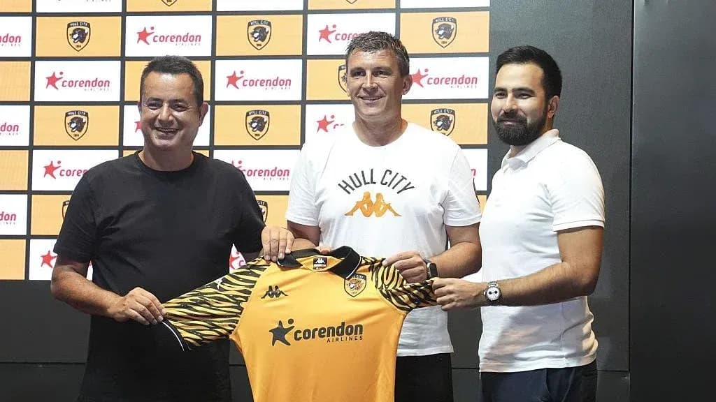 Presentación del nuevo entrenador de Hull City