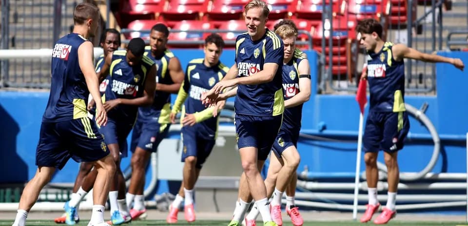 Jugadores de Suecia entrenando para el Mundial
