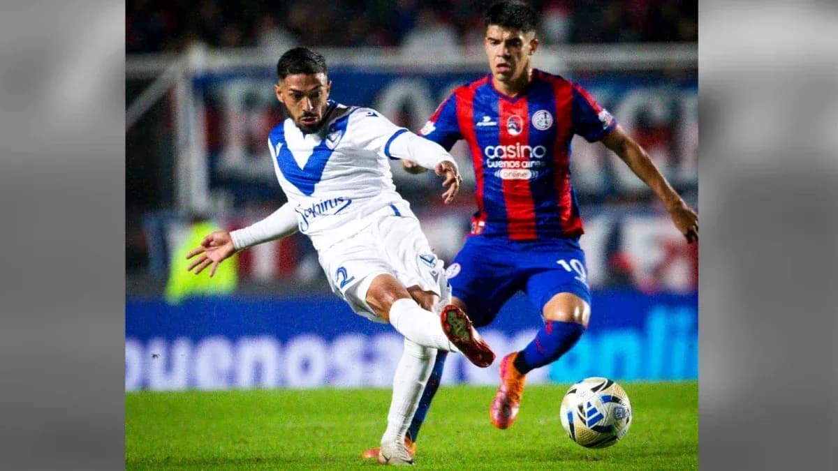 Jugador de Vélez Sarsfield y San Lorenzo en acción