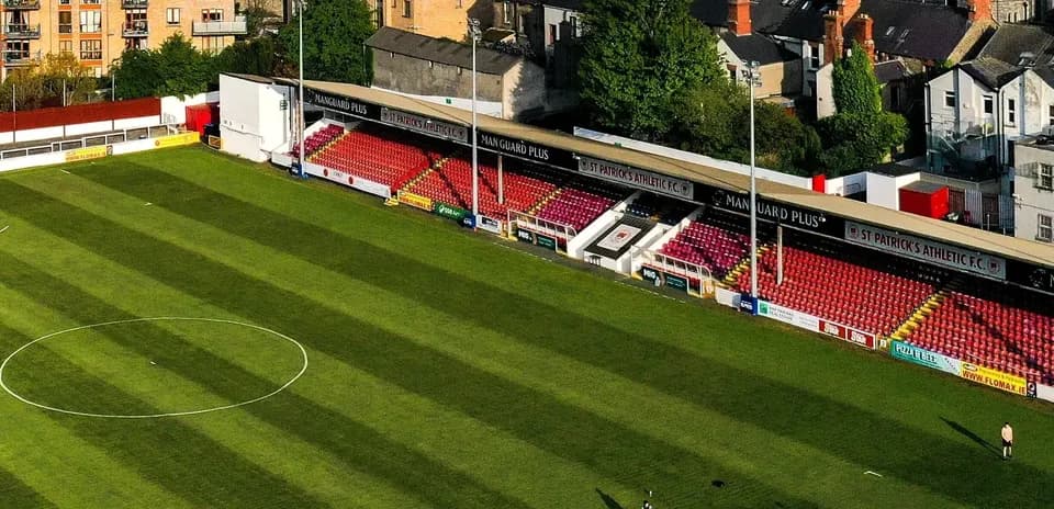 Vista aérea del campo de St Patrick's Athletic