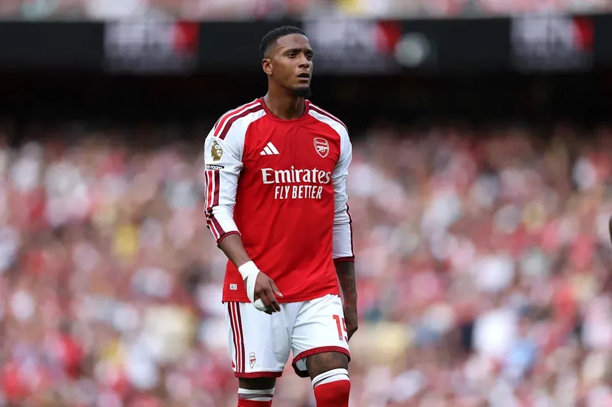 Jugador de Arsenal en el campo durante el partido
