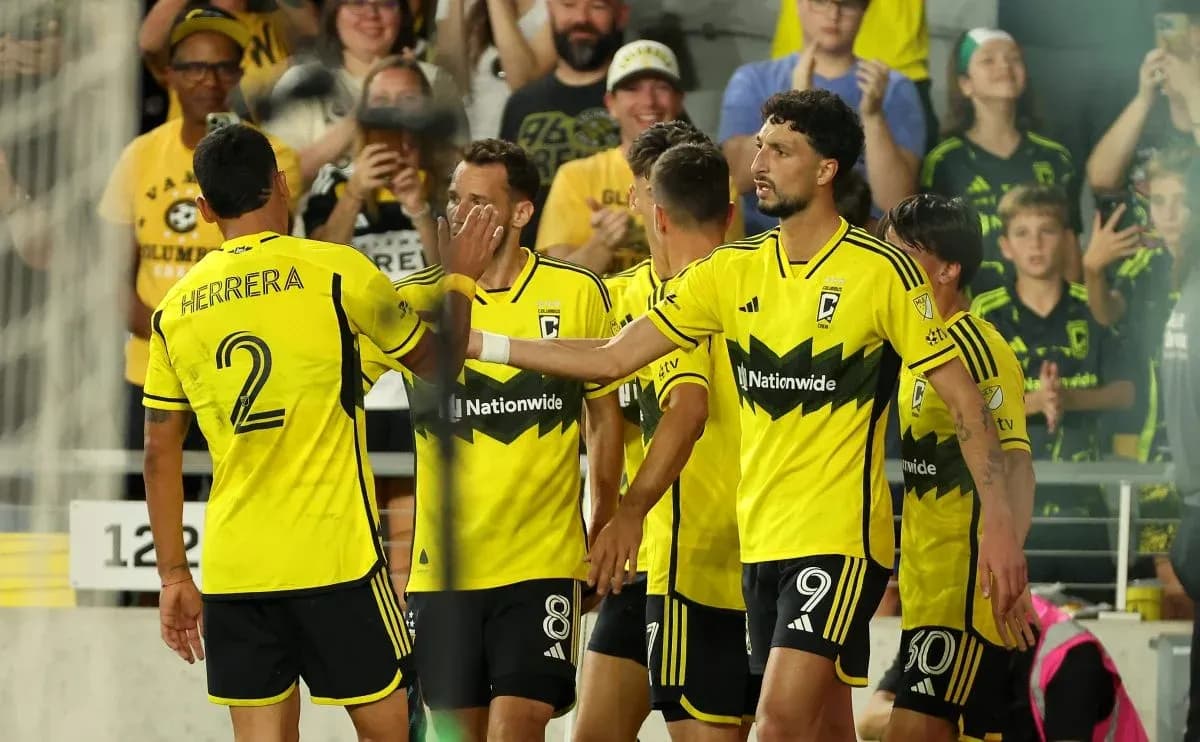 Jugadores del Columbus Crew celebrando un gol