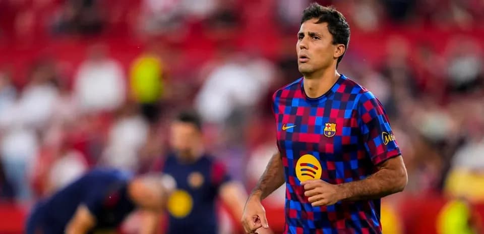 Jugador del FC Barcelona calentando antes del partido