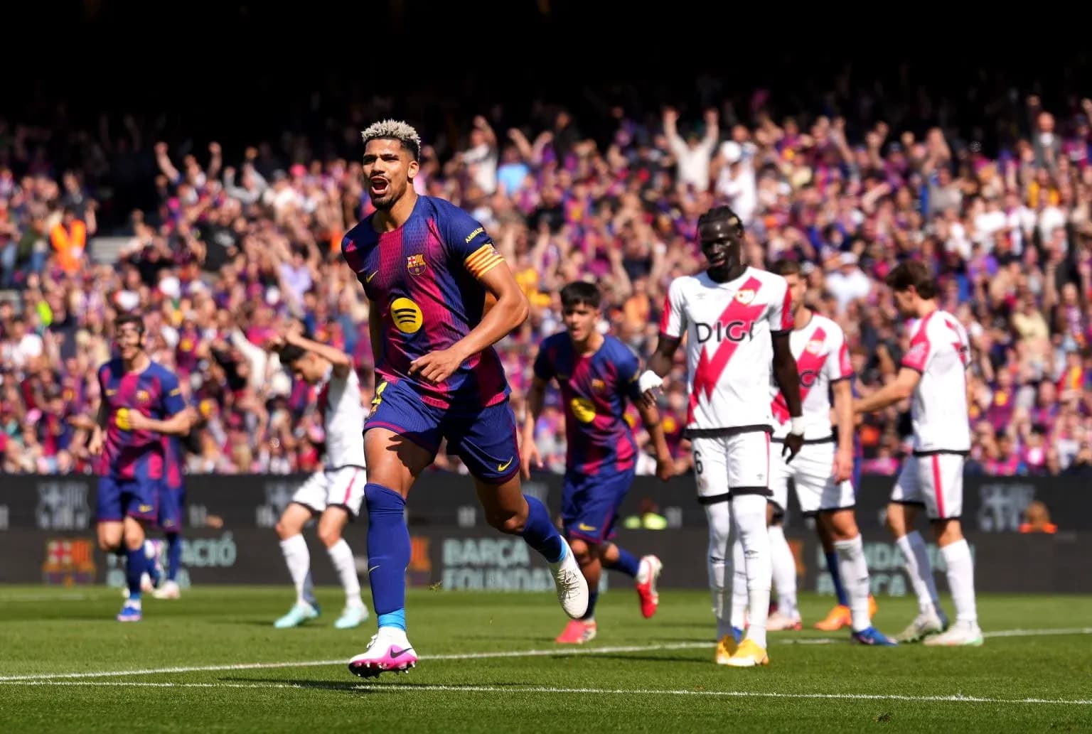 Jugador de Barcelona celebrando un gol