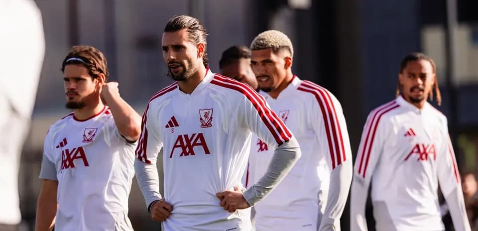 Jugadores de Liverpool durante una sesión de entrenamiento
