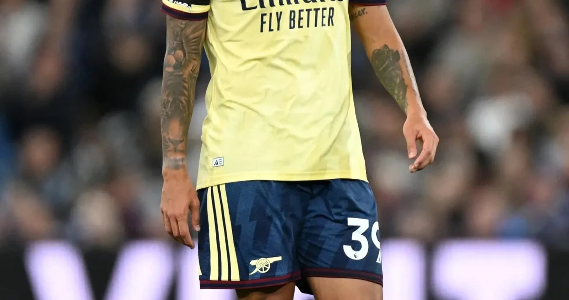 Jugador de Arsenal en el campo durante el partido