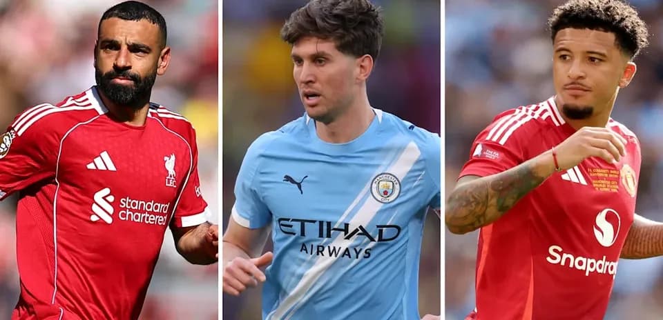 Jugadores de fútbol en sus camisetas de clubes