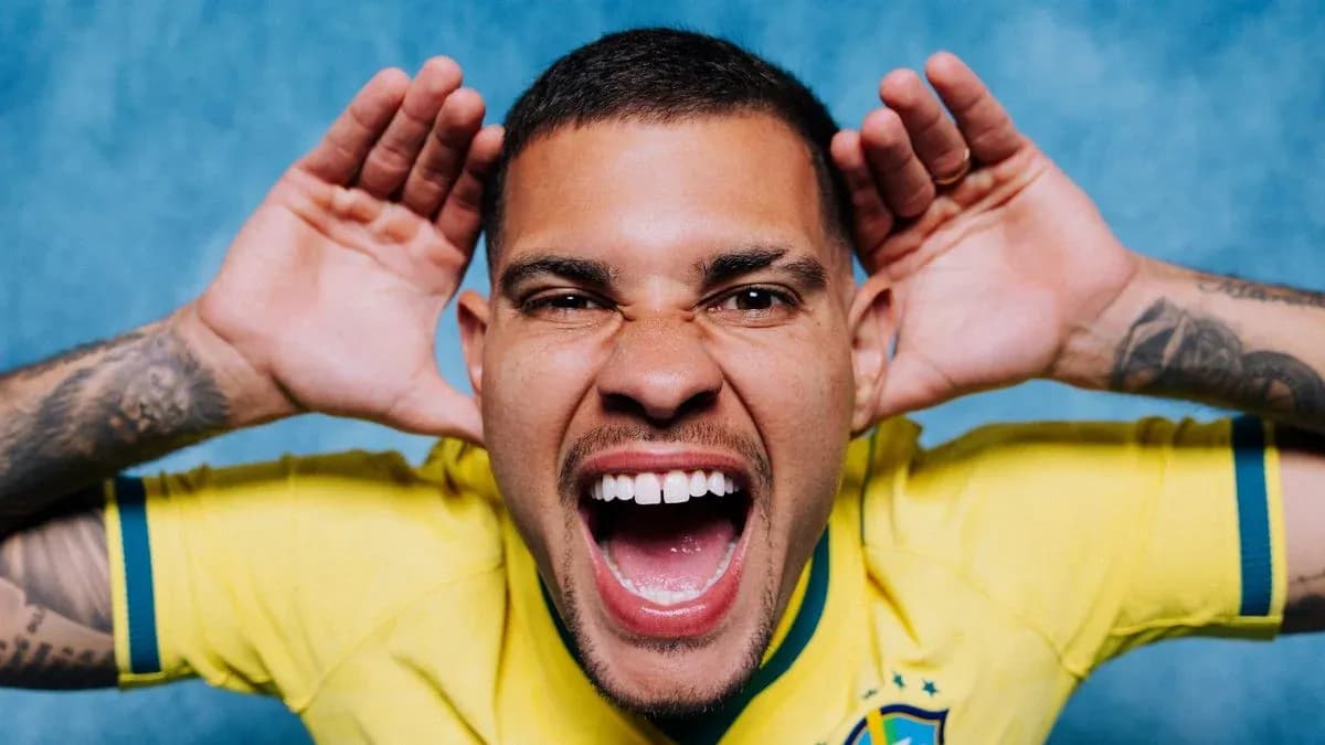Jugador de Brasil haciendo una expresión divertida