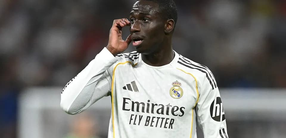 Jugador del Real Madrid en acción durante el partido