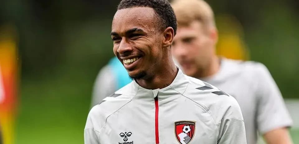 Jugador de AFC Bournemouth en sesión de entrenamiento